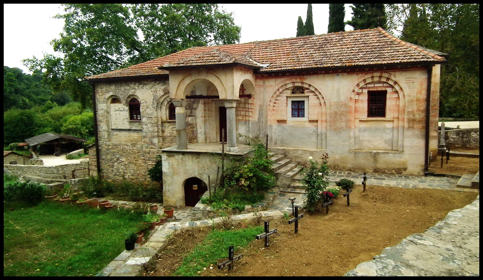 Cemetery gallery image